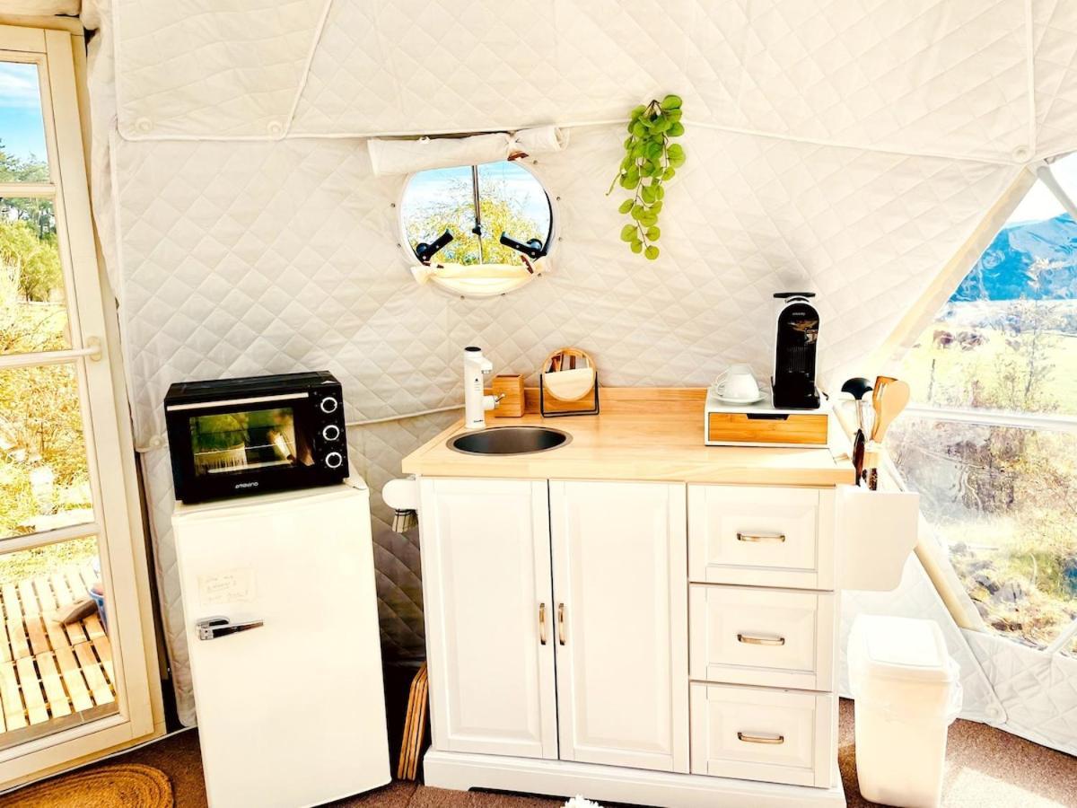Отель Glamping Hohe Wand - Zelt Mit Sternenfenster Und Whirlpool Maiersdorf Экстерьер фото